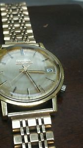 Bulova Accutron (218) -TUNING FORK WRISTWATCH-SOLID 18K GOLD (1969)-BOX & PAPERS