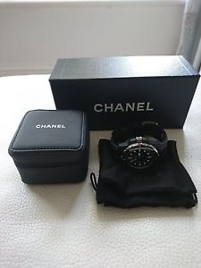 Chanel Mens J12 Marine H2558 watch