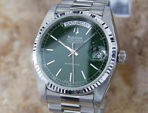 Bulova Super Seville Stainless Steel Swiss Made Men's Automatic 1980s Watch V9