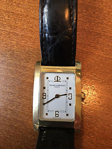 Elegant Baume and Mercier Hampton Classic 75% Solid Gold Watch