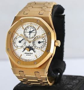 Audemars Piguet Royal Oak 25820BAOO0944BA02 Moonphase 18k Yellow Gold Wristwatch