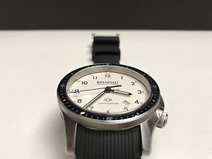 Bremont Boeing Model 1/WH (mint) w/ 2 extra straps