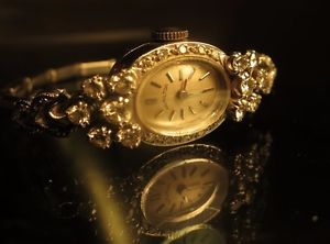 15 Gram HAMILT LADIES GOLD MECHANICAL WATCH w LARGE DIAMONDS spring bracelet