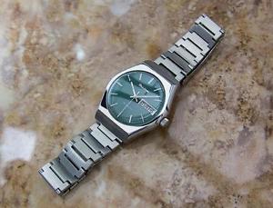 Bulova N7 Swiss Made Vintage 1970s Mens 35mm Automatic Stainless St Watch YY28