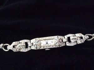 Damenuhr in Art Deco "Platin mit Diamantbesatz"  - Handaufzug - 18,6 Gramm
