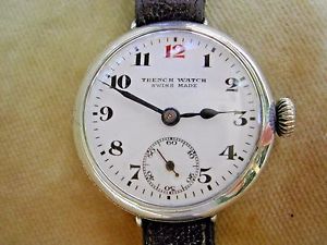 1915 MILITARY ISSUE OFFICER'S TRENCH WATCH IN SILVER, SUPER-RARE DIAL & MARKINGS