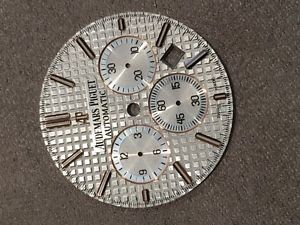 100% authentic Audemars Piguet Royal Oak silver/white chrono dial - 26320ST
