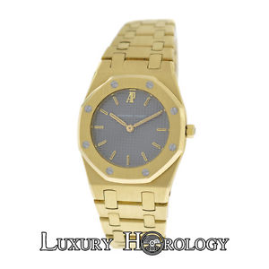 Authentic Ladies Audemars Piguet Royal Oak 18K Yellow Gold 26MM Quartz Watch