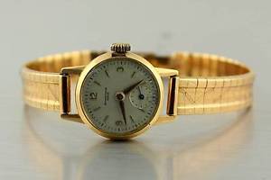 BAUME AND MERCIER 18k Yellow Gold Lady's Watch 30.8 gr Authentic Vintage