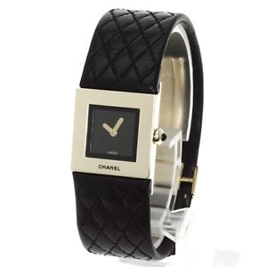 Authentic CHANEL Matelasse Watch  18K yellow gold/Leather Ladies