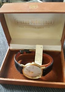 Girard-Perregaux 18K Or Remontage mecanique Hommes Montre neuve de stock.