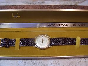 1967 Bulova Accutron 218D 14K Solid Gold Doctors Pulsation Dial Watch with Case