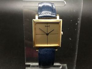 RELOJ DE ORO | PIAGET |  | CAJA CUADRADA SIN NUMEROS CORREAS AZULE | C | 1214348