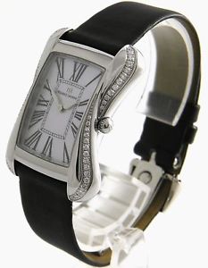 WERT 3.080,- EURO MAURICE LACROIX DIVINA LUXUS DAMEN UHR MIT 0,50 CT BRILLANTEN