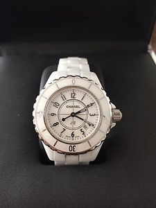 montre chanel j12