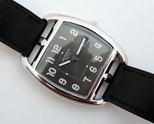 Hermes Cape Cod Tonneau Watch CT1.710 Double Tour Band Box & Papers. Excellent!