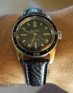 Vintage Waltham diver watch stainless steel wristwatch