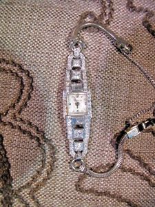 Vintage Ladies 2.28k Diamond & Platinum GENEVA Watch I Color With VS2 Clarity