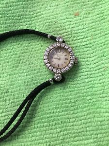 Vintage Movado 14k White Gold Diamond Bezel Ladies Wrist Watch