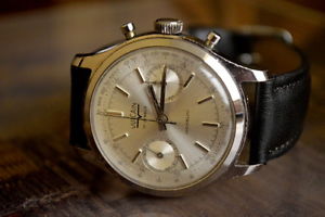 VULCAIN CHRONOGRAPH VINTAGE VALJOUX 7730 IN STUNNING CONDITION SWISS MADE