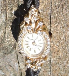 Vintage Ladies Geneve Watch 14Kt Yellow Gold w/ 1.00 ctw Diamond Bezel & Lugs