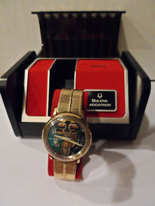 VINTAGE rare in BOX Bulova Accutron Spaceview 1960s  Watch 10K gold filled bezel