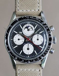 Vintage VTG Universal Geneve Tri-Compax Triple Date Chronograph Wristwatch