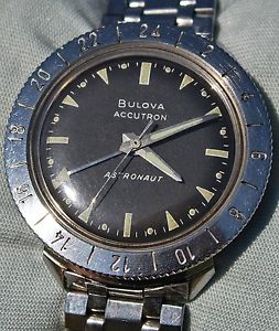 BULOVA ACCUTRON ASTRONAUT GMT 1966 BRACCIALATO in eccellenti condizioni