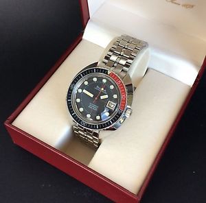 Vintage Bulova Oceanographer Snorkel 666 Diver Watch