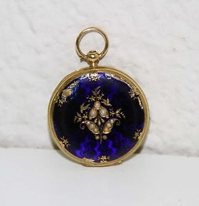 RE292 J.F. BAUTTE. 18 K GOLD BOX, ENAMEL AND PEARLS. SWISS. EARLY 19th CENTURY