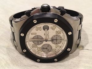 Audemars Piguet Royal Oak Offshore White Dial 42mm Black Rubber & SS AP Watch