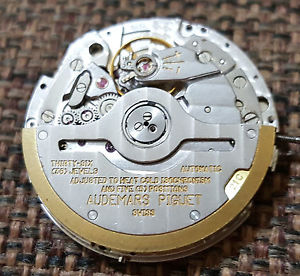 AUDEMARS PIGUET CAL 2225 AUTOMATIC  MOVEMENT 36 JEWELS