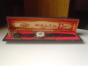 Vintage WALTHAM Mens Watch in Original Hard Shell Case BRAND NEW!