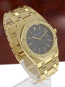 WERT 28.500 EURO AUDEMARS PIGUET ROYAL OAK ARMBANDUHR IN GOLD MEDIUM MODELL