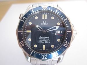 VINTAGE OMEGA SEAMASTER 300 BOND -  AUTOMATIC 41 mm. - WITH TRAVEL BOX