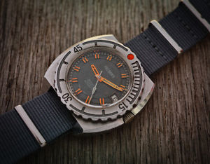 Vintage diver Felser's 3000 feet 1000m automatic eberhard scafograf 500 twin