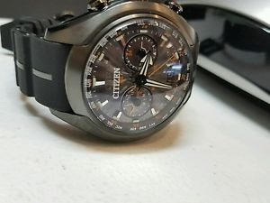 Citizen Eco-Drive Titanium Mens Watch CC1076-02E