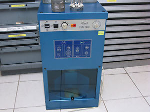 Machine automatique à laver les montres Elma RM90 Watch cleaning machine Reloj