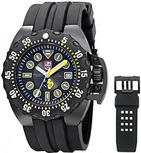 Luminox Men's 1526 Scott Cassell Specials Analog Display Swiss Automatic Black