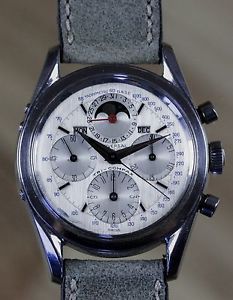 Vintage VTG Universal Geneve Tri-Compax Chronograph Triple-Date Moonphase Watch