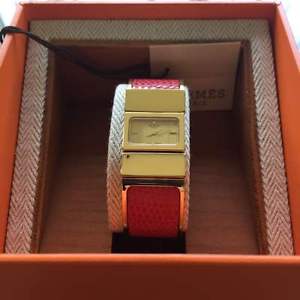 Hermes Women's Loquet Watch Red Lizard Bracelet Band Gold Toned Rare