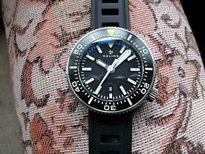 HALIOS PUCK 1000M DIVERS WATCH With Isofrane And Horween Leather And More RARE