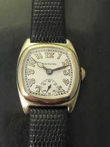 1928 Hamilton "Meadowbrook" 14 kt solid Yellow gold