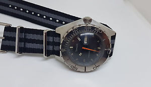 VERY RARE 70'S SANDOZ TYPHOON 1000 M DIVER BLACK DIAL DATE MAN'S WATCH