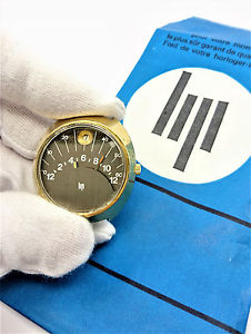 LIP - montre lip RETROGRADE - R578 de 1972 - NEUF DE STOCK - RARE collection NOS