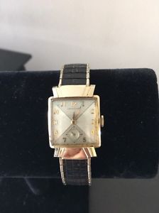 Vintage Art Deco 14 Karat Yellow Gold Hamilton Watch Working Condition Unisex