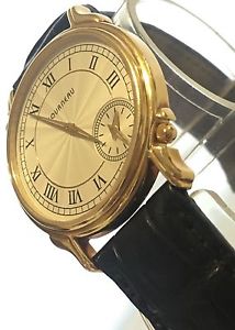 Excellent mint condition Men's Tourneau Swiss Quartz 18K solid gold watch