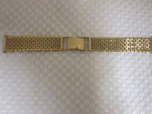 18K Vintage Wrist Watch Bracelet- 30.4 Grams of Solid 18K Gold & 18mm Ends