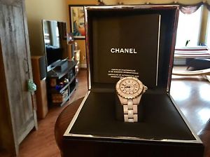 Chanel J12 Watch With Box/Extra Links/Auth.Cert.