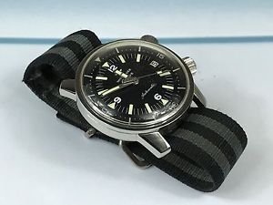 CLASSIC WITTNAUER TWO CROWNS COMPRESSOR DIVE WATCH VINTAGE